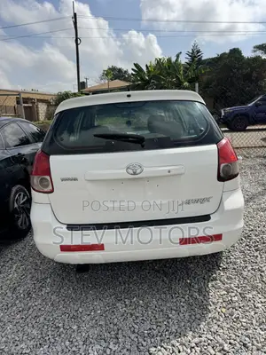 Toyota Matrix XR Hatchback AWD (1.8L 4cyl 4A) 2006 White