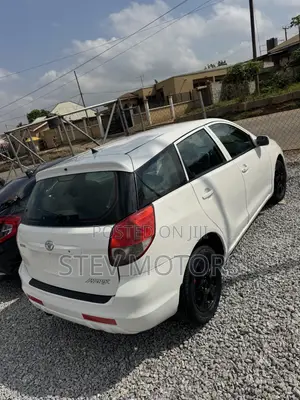 Toyota Matrix XR Hatchback AWD (1.8L 4cyl 4A) 2006 White