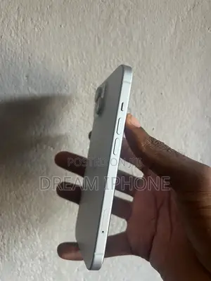 Apple iPhone 15 128 GB White