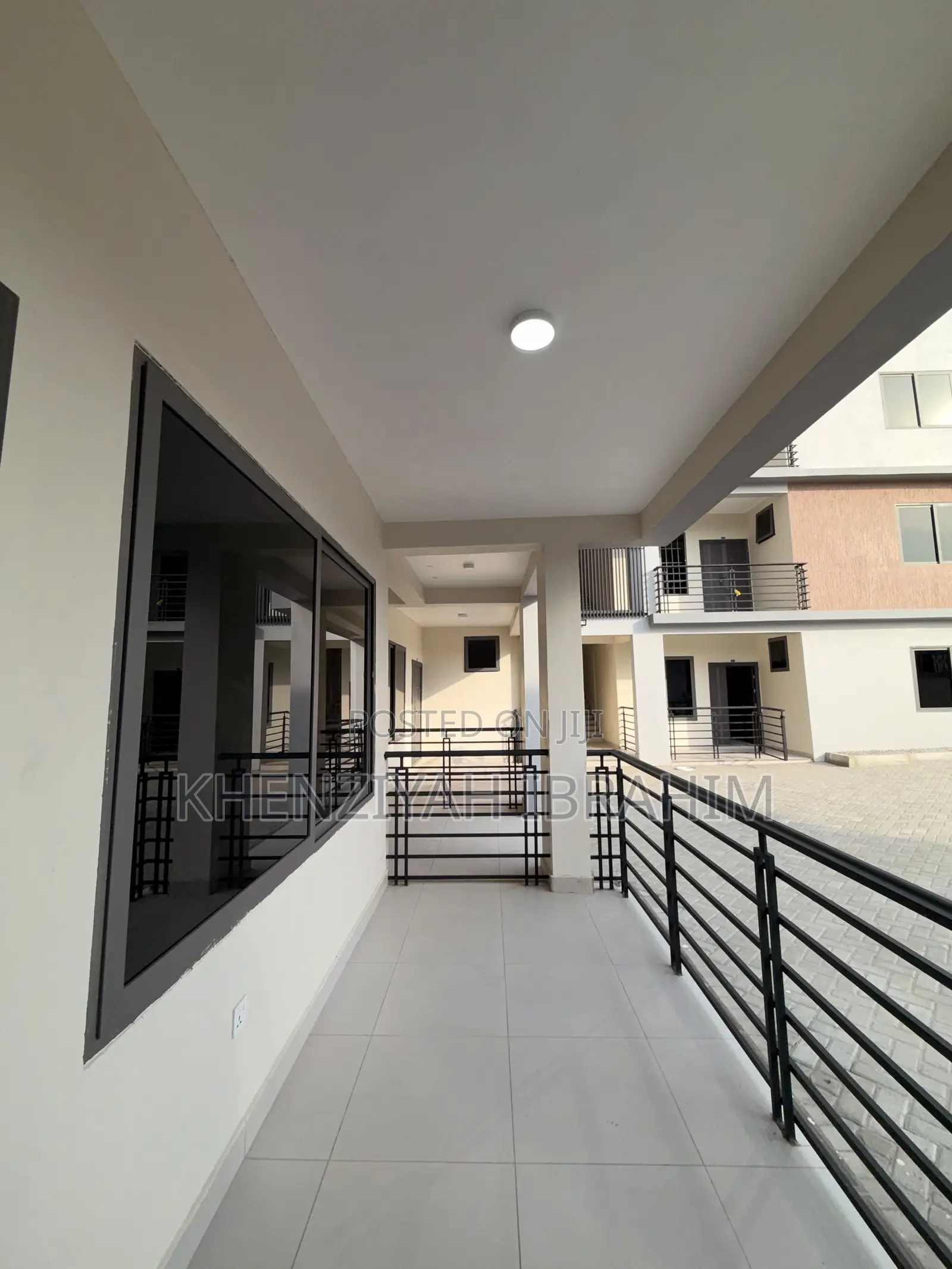 3bdrm Apartment in Ashaley Botwe for rent
