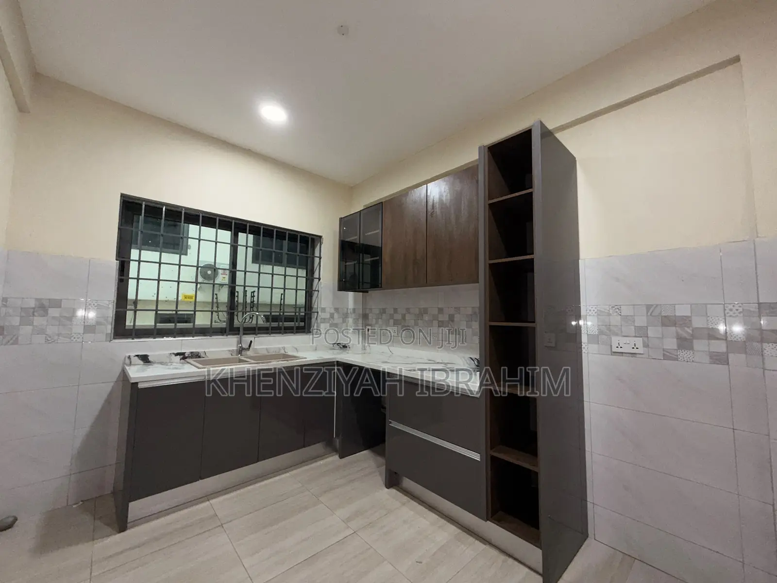3bdrm Apartment in Ashaley Botwe for rent