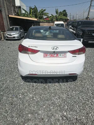 Hyundai Elantra GLS Sedan FWD (1.8L 4cyl 6A) 2013 White