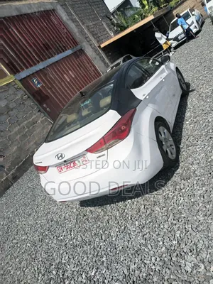 Hyundai Elantra GLS Sedan FWD (1.8L 4cyl 6A) 2013 White