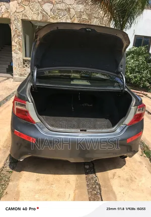 Toyota Camry 2014 Gray