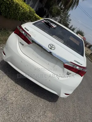 Toyota Corolla 2017 White