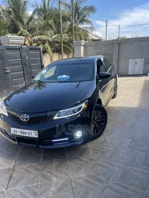Toyota Camry SE 4dr Sedan (2.5L 4cyl 6A) 2013 Black