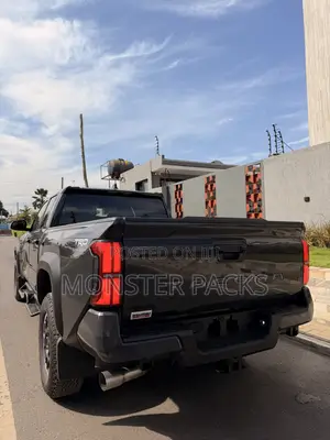 Toyota Tacoma TRD Off-Road Double Cab 4WD 5.0 ft. SB (Automatic) 2025