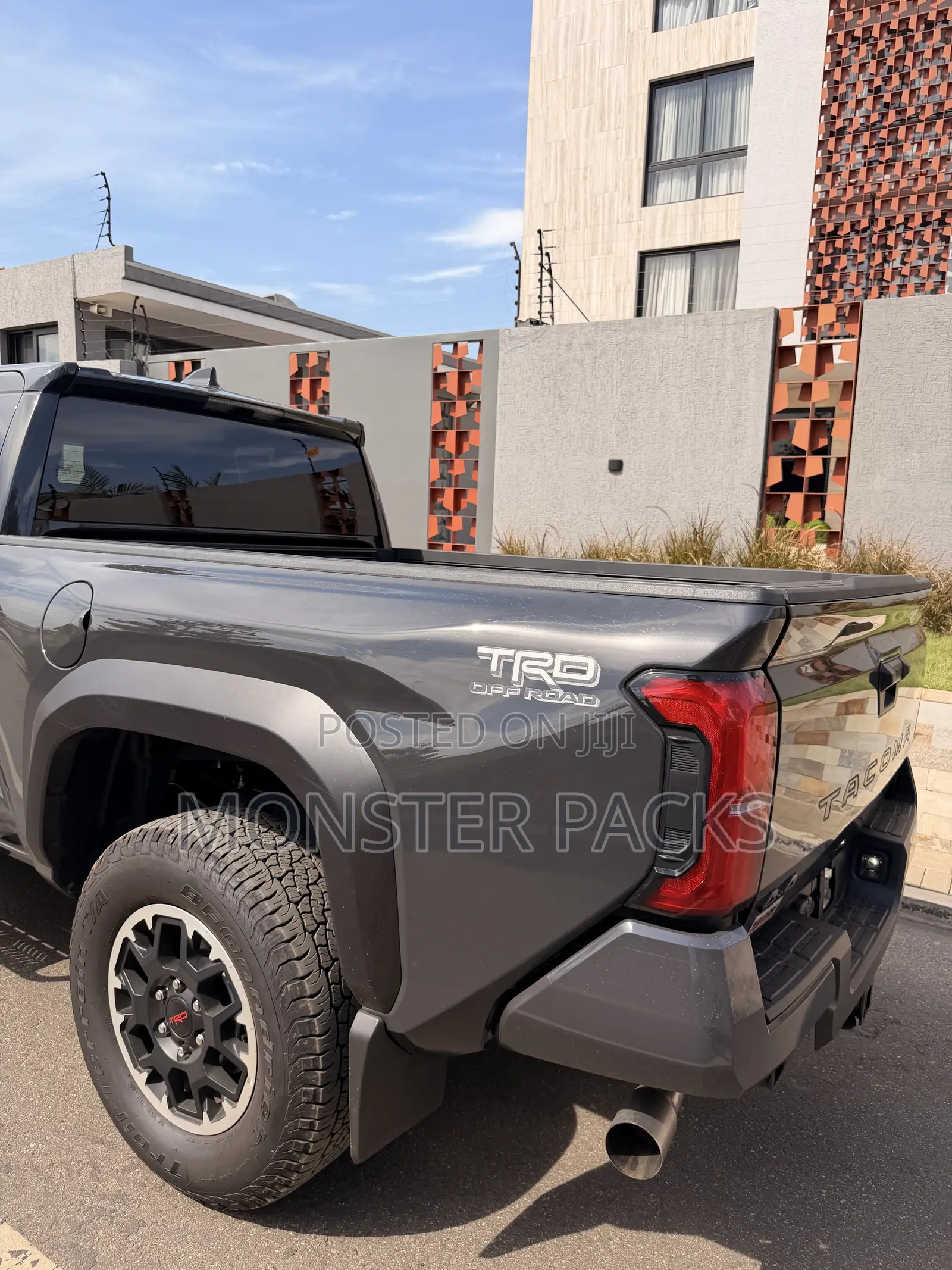 Toyota Tacoma TRD Off-Road Double Cab 4WD 5.0 ft. SB (Automatic) 2025