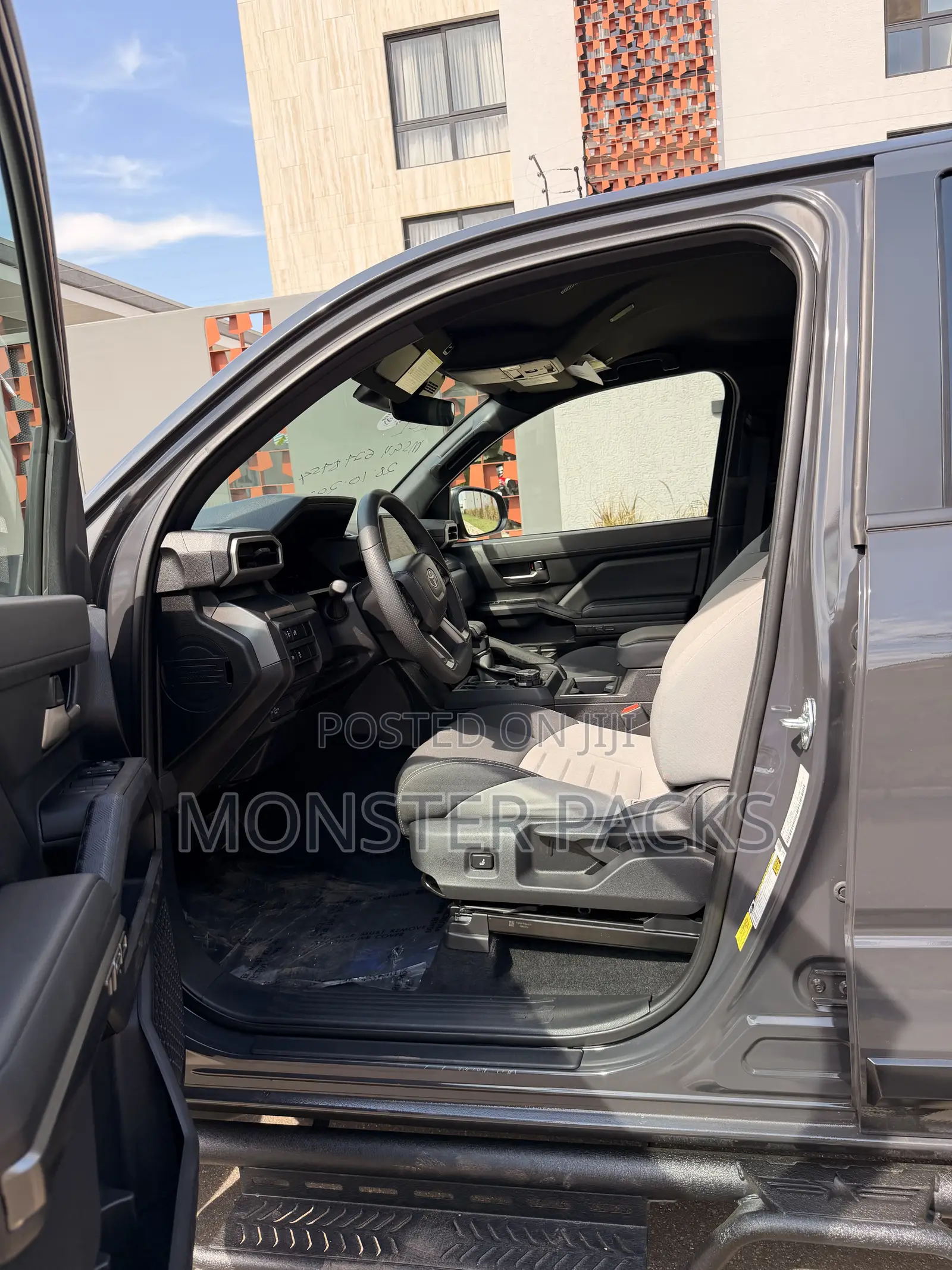 Toyota Tacoma TRD Off-Road Double Cab 4WD 5.0 ft. SB (Automatic) 2025