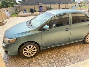 Toyota Corolla LE 4dr Sedan (1.8L 4cyl 4A) 2010 White