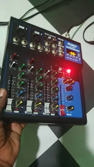 Yamaha F4-USB 4CH Audio Mixer AdankwameWorking Perfe