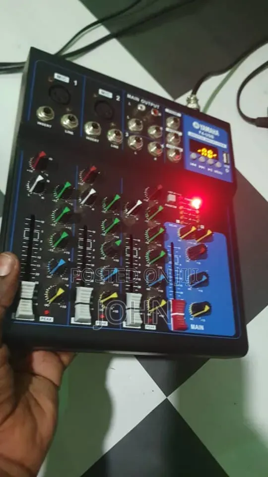 Yamaha F4-USB 4CH Audio Mixer AdankwameWorking Perfe
