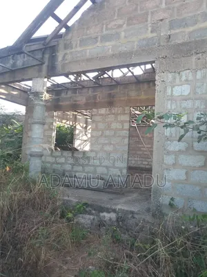 3bdrm Bungalow in Lake Side Estate for sale