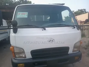 Hyundai Mighty HD72