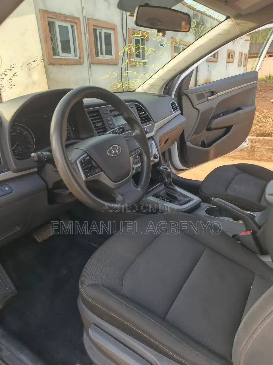 Hyundai Elantra SE Sedan FWD (2.0L 4cyl 6M) 2017 White