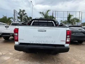 Isuzu D-MAX 2021 White