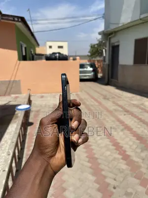 Apple iPhone 16 Plus 128 GB Black