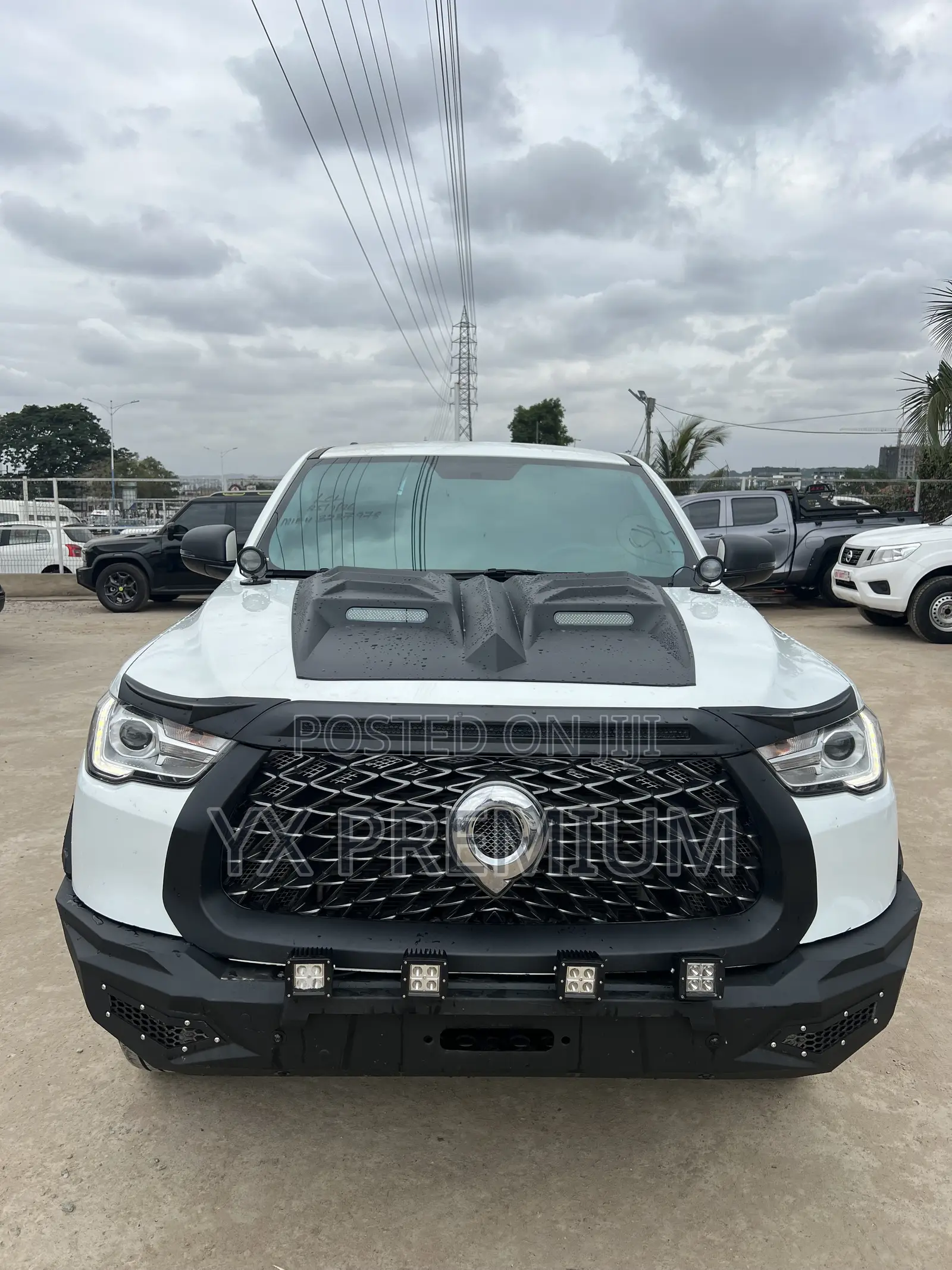 Car 2022 White