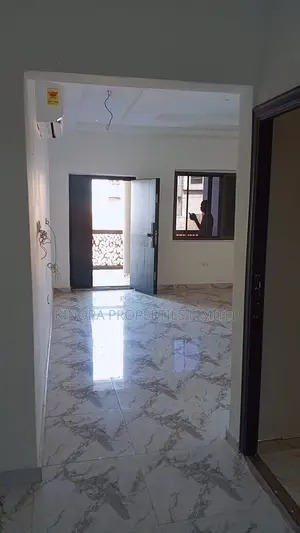 3bdrm Apartment in Atomic Down Police, Haatso for rent