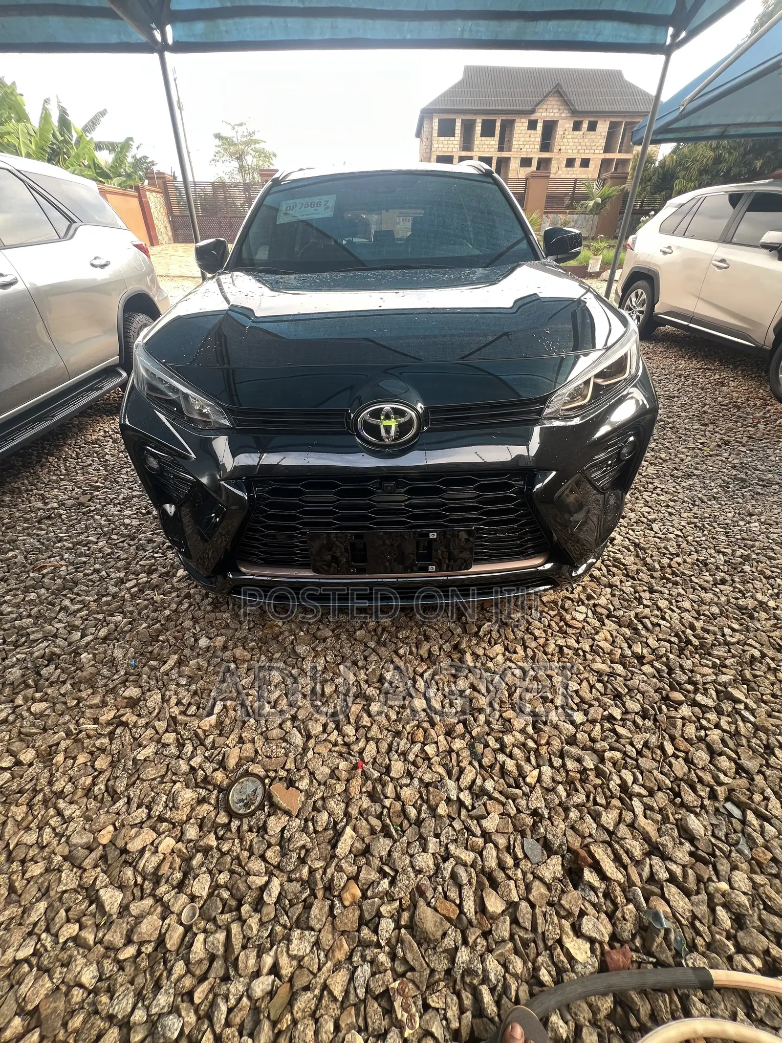 Toyota RAV4 XLE Premium 2025 Black