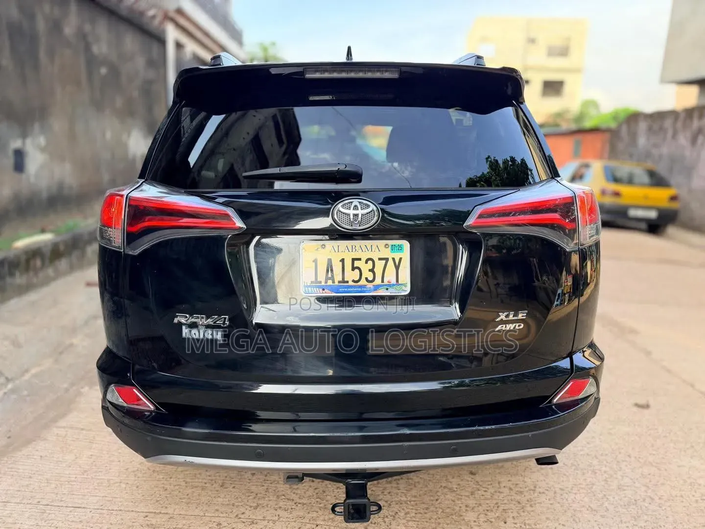 Toyota RAV4 XLE AWD (2.5L 4cyl 6A) 2017 Matt Black