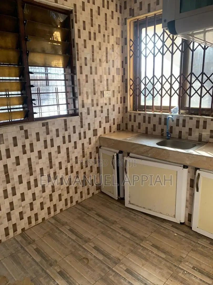 2bdrm Apartment in Achimota for rent