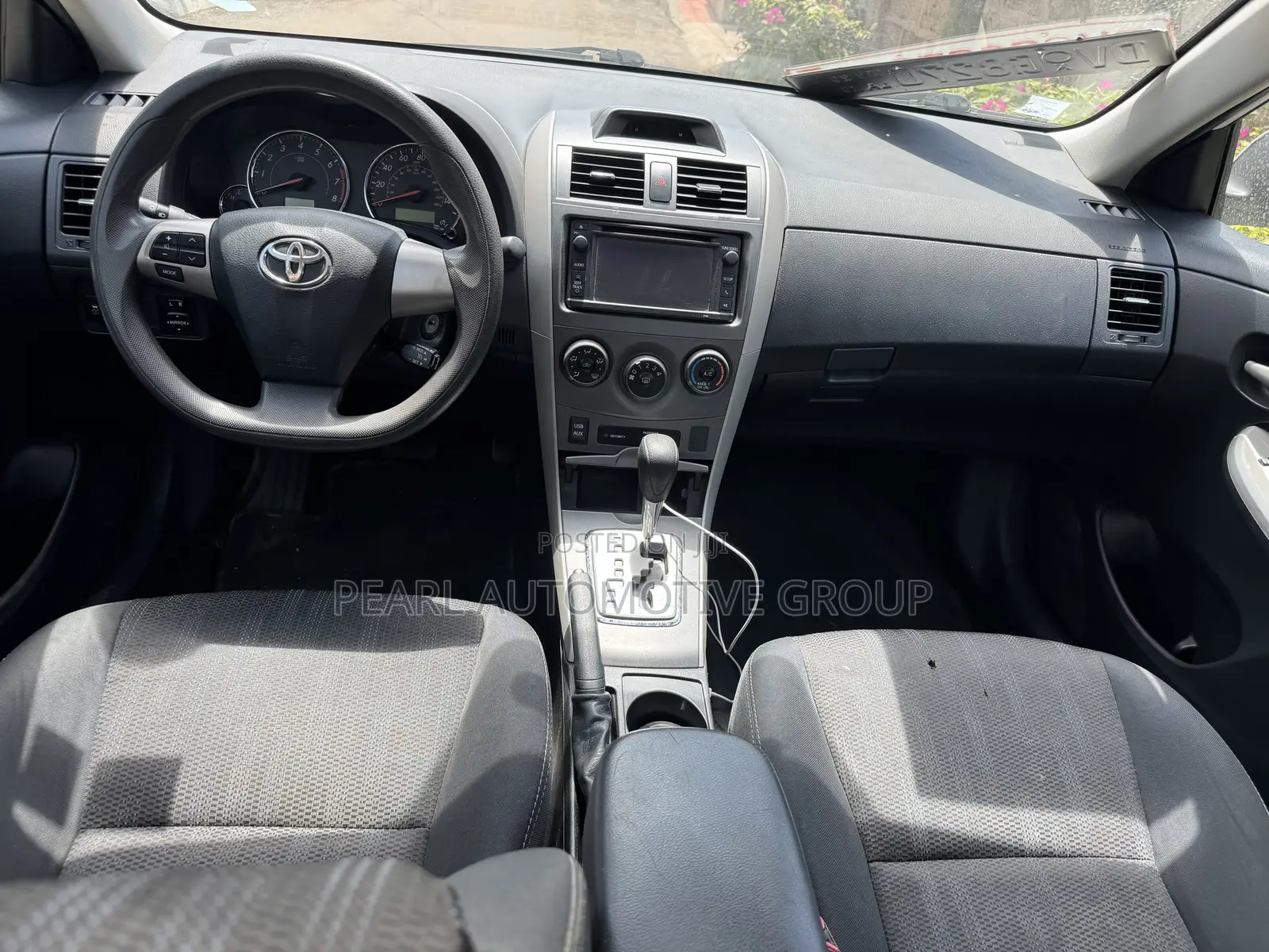 Toyota Corolla S 4dr Sedan (1.8L 4cyl 4A) 2013 White
