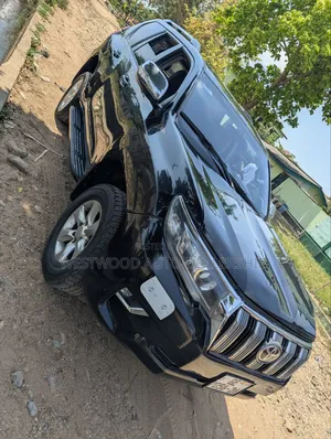 Toyota Land Cruiser Prado 2.7 i 2012 Black