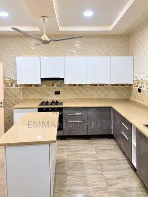 4bdrm House in Kwabenya, Accra Metropolitan for sale