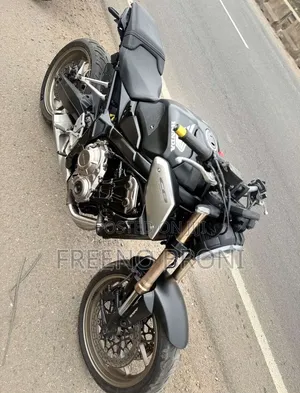 Honda CB 2024 Black