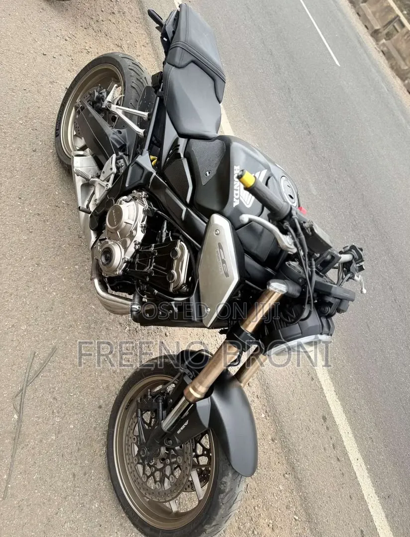Honda CB 2024 Black