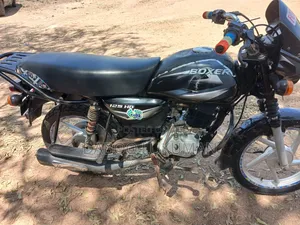 Bajaj Boxer 125 2025 Black