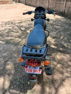 Bajaj Boxer 125 2025 Black