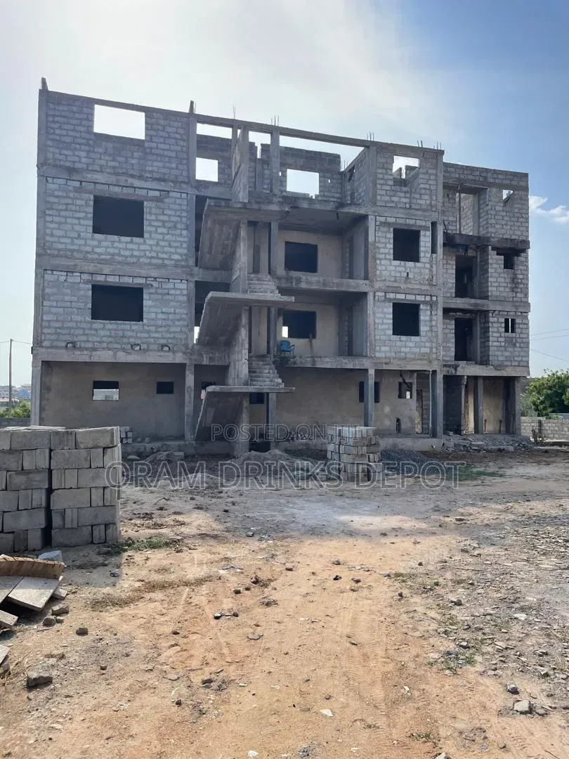3bdrm Apartment in Oram Apartments, Ningo-Prampram for sale