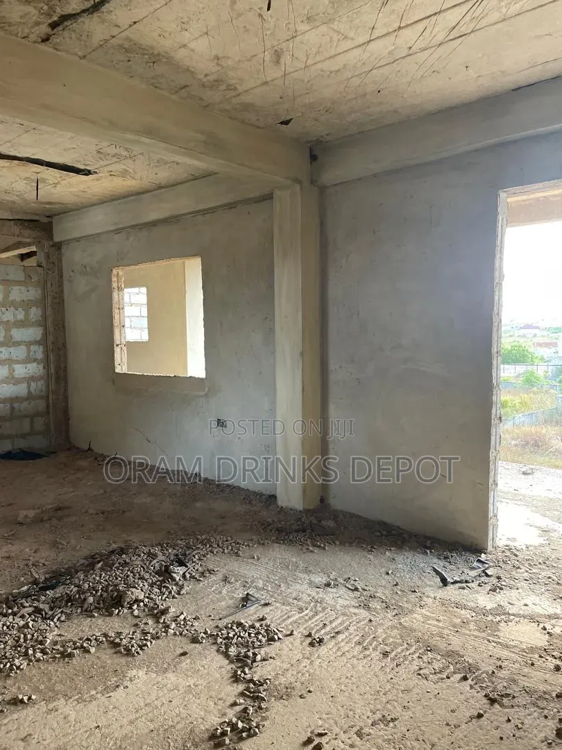 3bdrm Apartment in Oram Apartments, Ningo-Prampram for sale