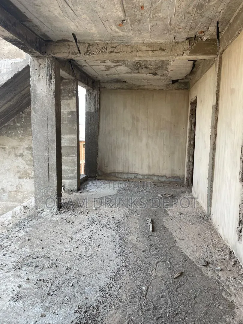 3bdrm Apartment in Oram Apartments, Ningo-Prampram for sale