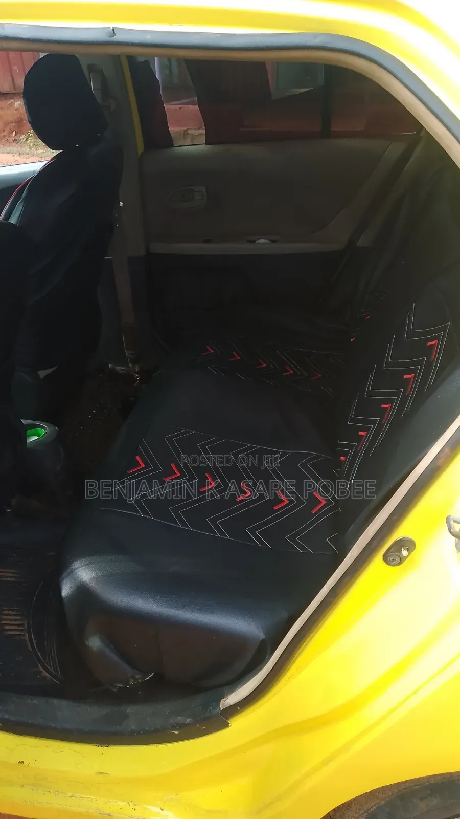 Toyota Vitz 2010 Yellow