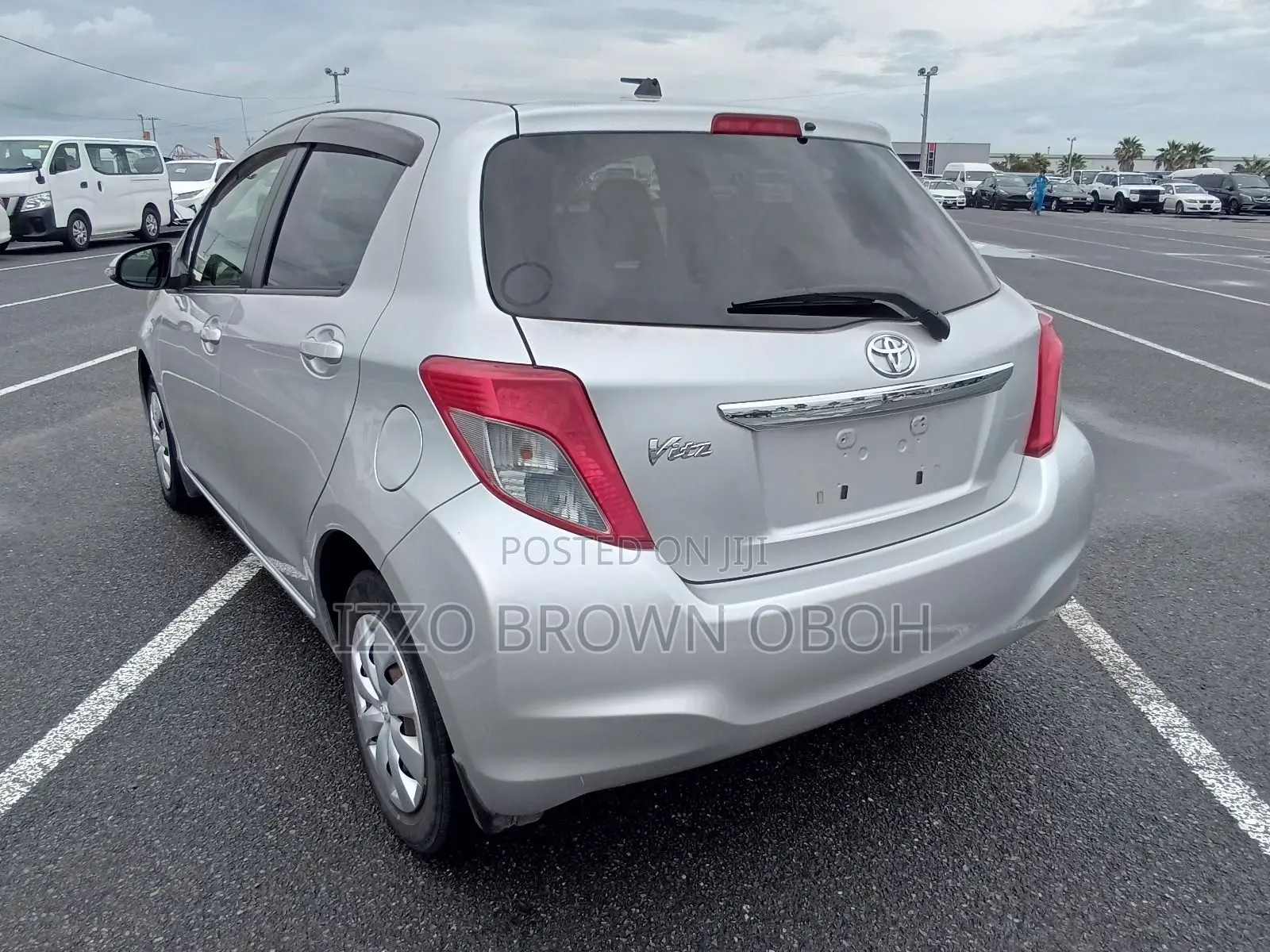 Toyota Vitz 1.3 FWD 3dr 2013 Silver
