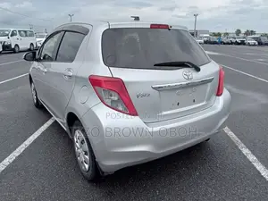 Toyota Vitz 1.3 FWD 3dr 2013 Silver