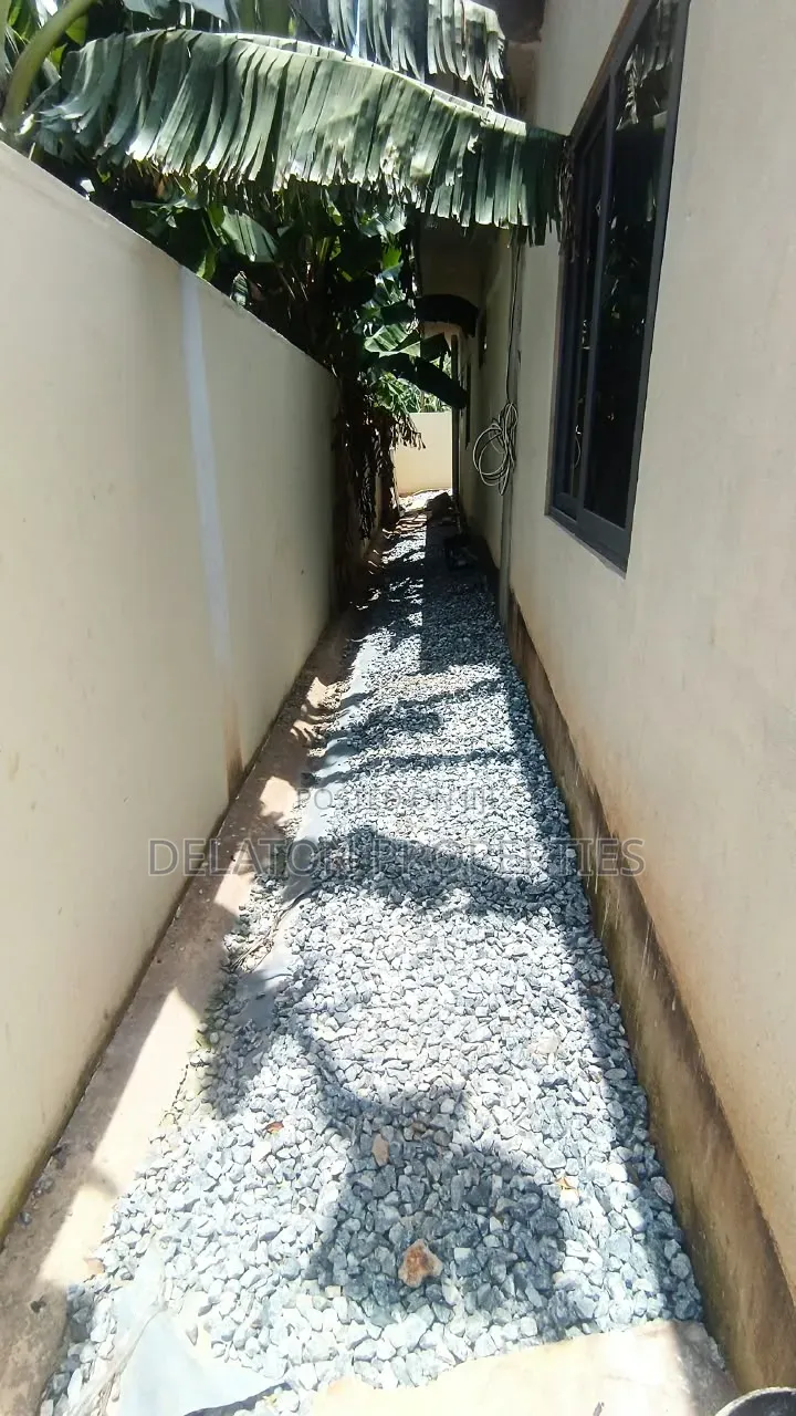 4bdrm House in Pentecost for rent