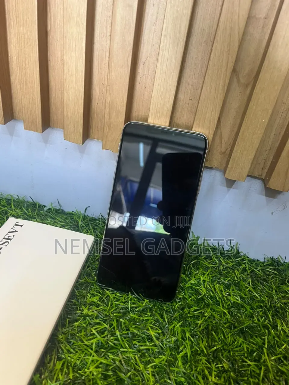 New Apple iPhone 11 Pro Max 256 GB White
