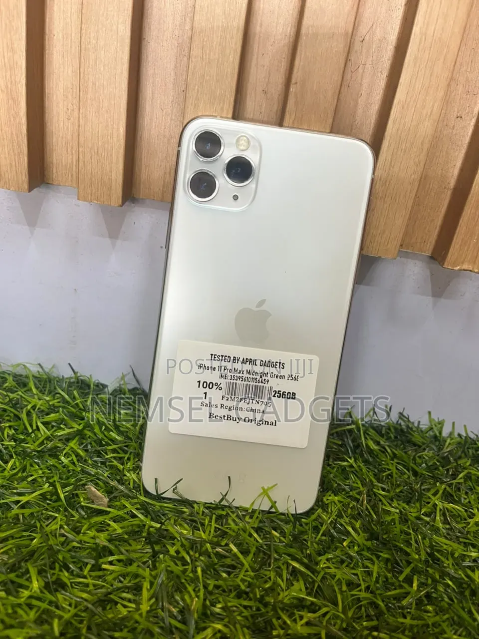 New Apple iPhone 11 Pro Max 256 GB White