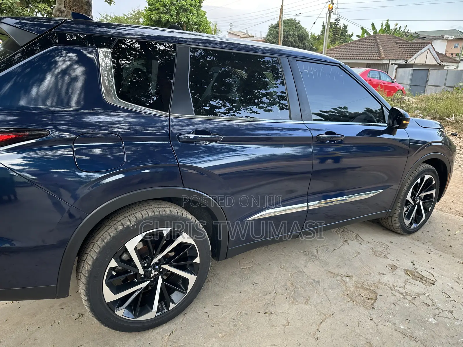 Mitsubishi Outlander 2023 Blue