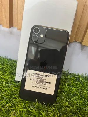 New Apple iPhone 11 128 GB Black
