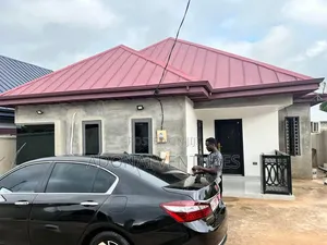 3bdrm House in Santasi Apire Darko, Kumasi Metropolitan for sale