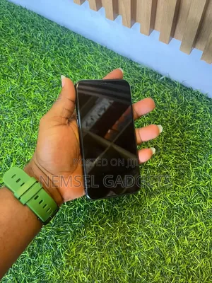 New Apple iPhone 11 Pro 256 GB Green