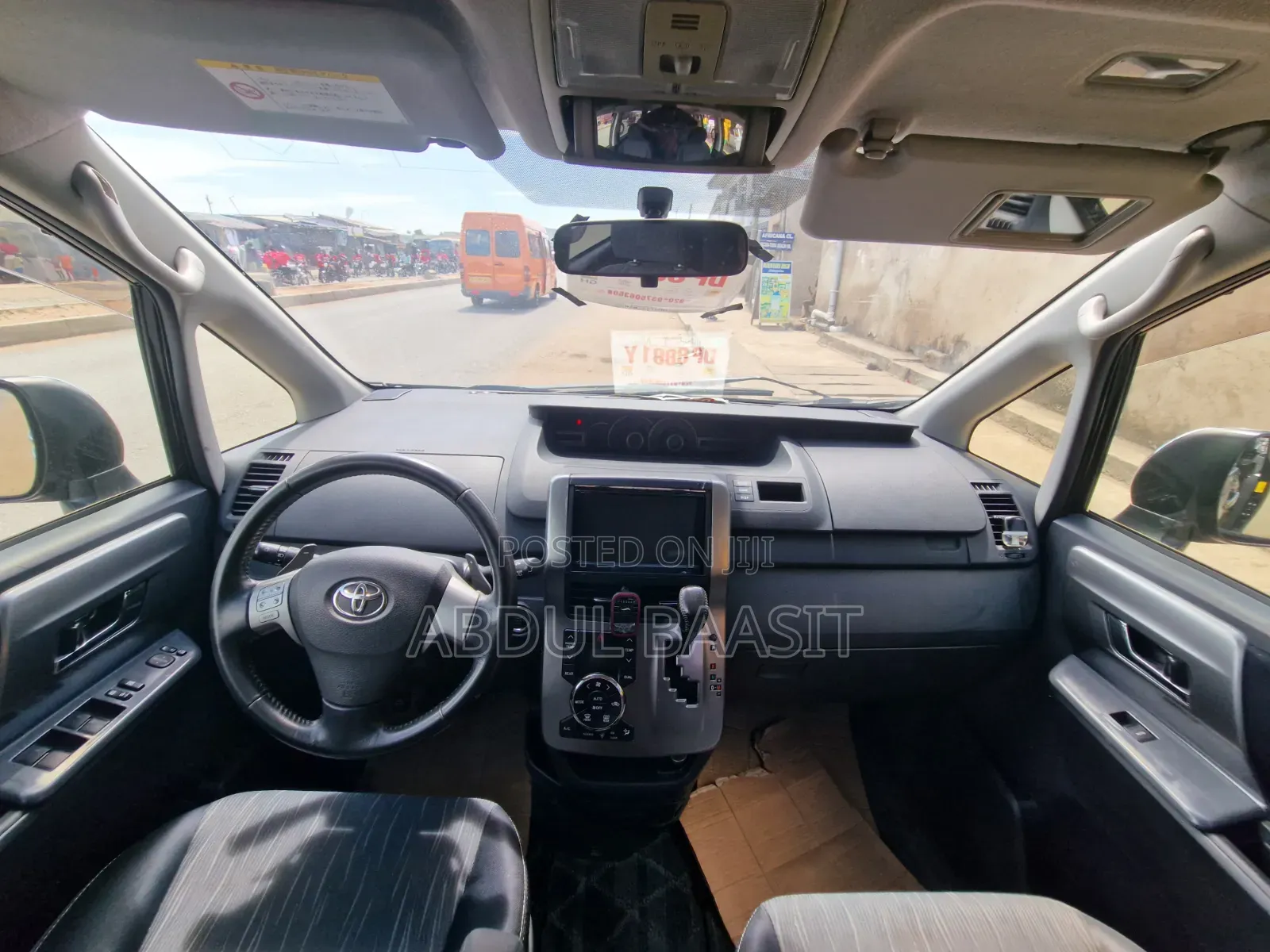 Toyota Voxy ZS G's 2WD 8-Seater 2013 Black