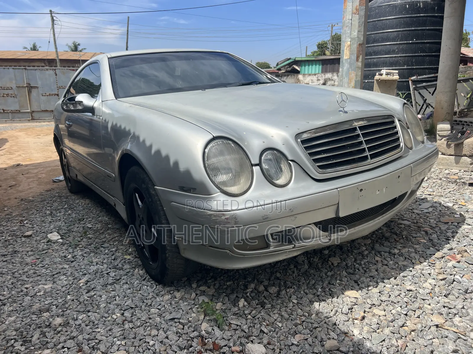 Mercedes-Benz CLK 2000 Silver