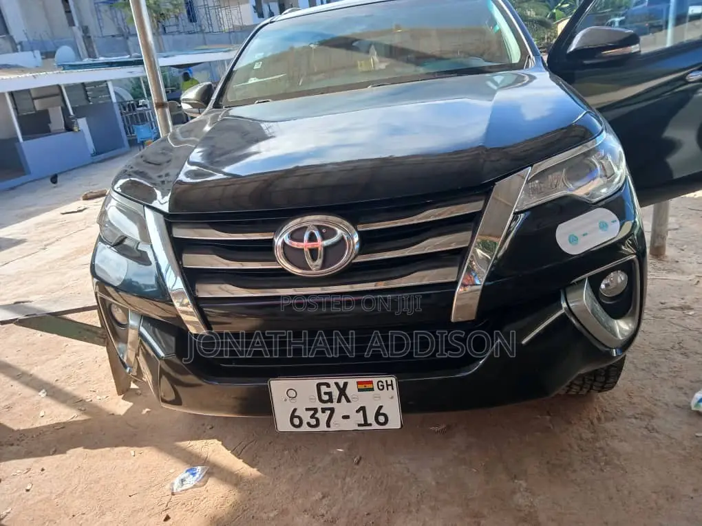 Toyota Fortuner 4.0 AWD 2016 Black
