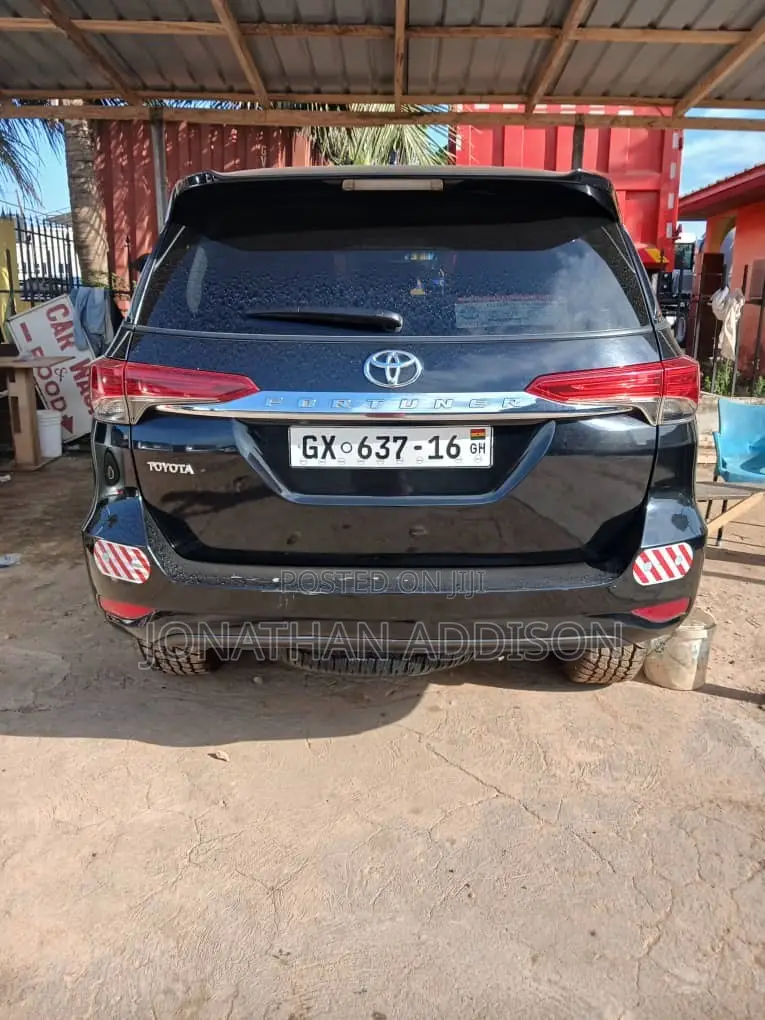 Toyota Fortuner 4.0 AWD 2016 Black